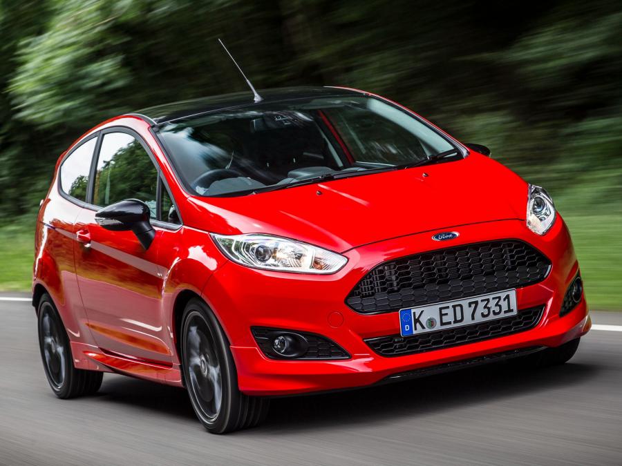 Ford Fiesta Zetec S Red 2014 года  (UK) (фото 4 из 26)